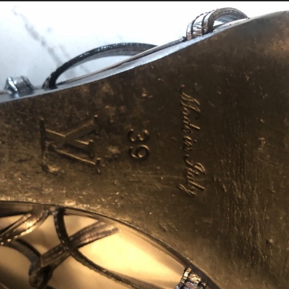 Louis Vuitton silver wedge sandals - Picture 7 of 8